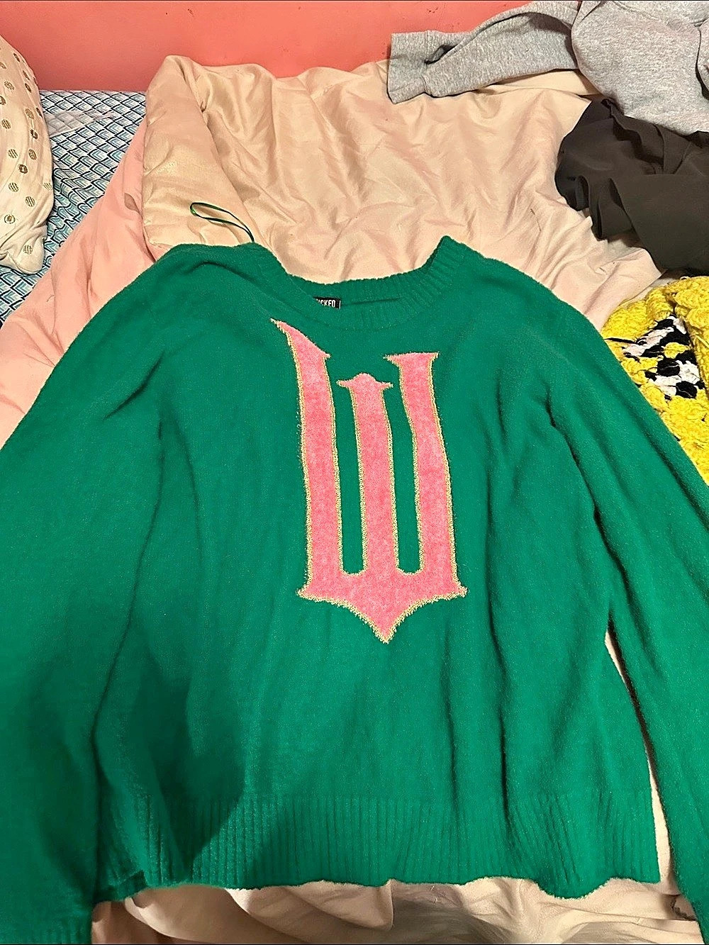 Wicked x Paul Tazewell Target x Wicked Paul Tazewell Green W Graphic Sweater